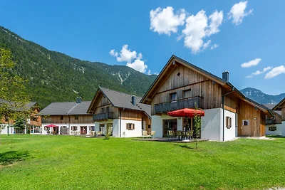 Luxuriöses Chalet in Obertraun mit Pool