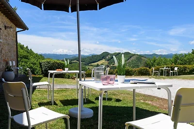 Villa in Sant'Angelo mit Talblick