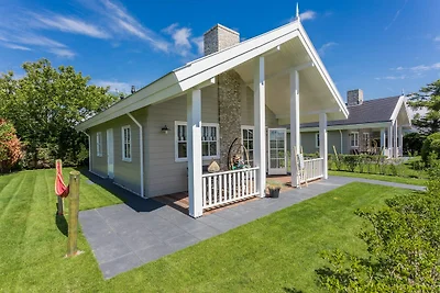Bungalow nahe Küste und Wald