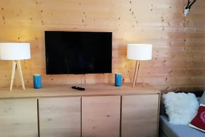 Komplett renovierte 4-Zimmer-Wohnung für 8 Pe...