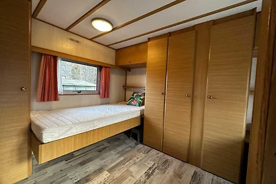 Komfortables Chalet auf ruhigem Campingplatz ...
