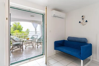 One Bedroom Apartment With Terrace