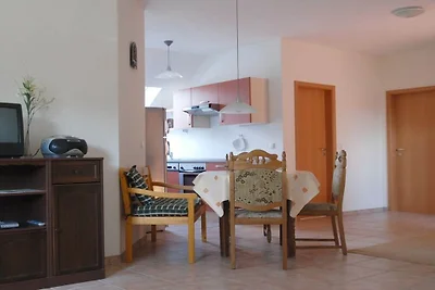 Ferienwohnung in Vöhl mit Schwimmbecken