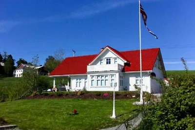 6 Personen Ferienhaus in Sæbøvik