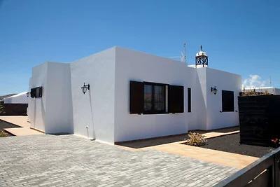 Geräumige Villa in San Bartolomé mit...