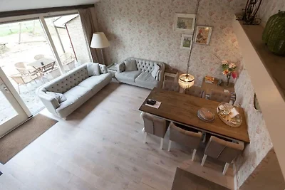 Schönes Ferienhaus in Horssen mit Garten