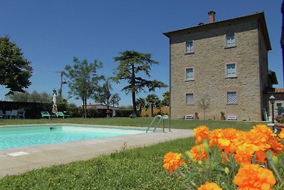 Villa mozzafiato a Cortona con piscina