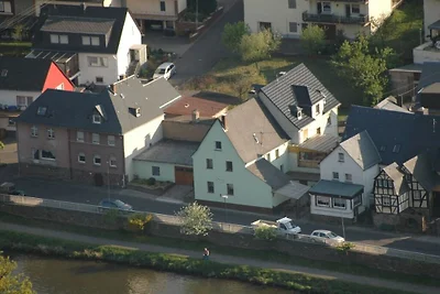 Vakantiehuis in Briedern met zwembad