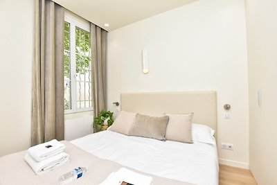 Appartement spacieux -3BR/8P- Moulin Rouge
