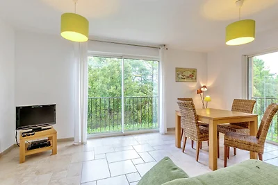 Angenehme Wohnung in Montauroux mit Terrasse