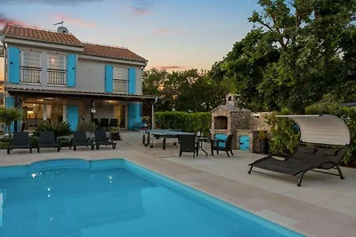 Villa in Barušić mit Schwimmbecken