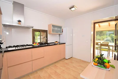 Villa a Muro con piscina e giardino di aranci