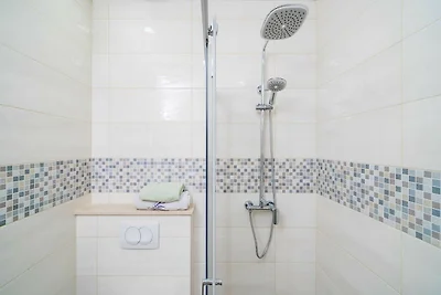 Villa Ro-Ma - Three Bedroom Villa with Terrac...