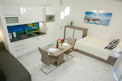 Studio With Balcony