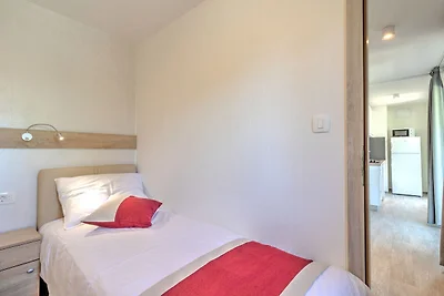 Casa mobile a Banjole vicino Spiaggia