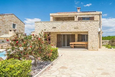 Villa in Privlaka mit Schwimmbecken