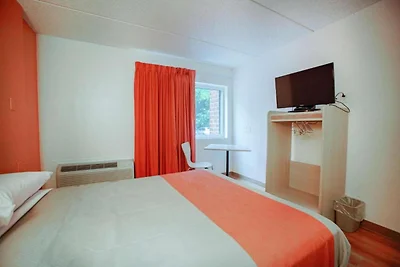 MS6 Albany NY | 1 Doppelbett | ADA/Tub