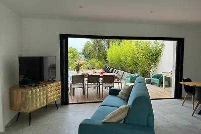 Bella casa bifamiliare con piscina privata