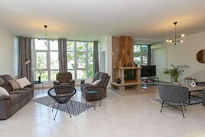 Villa Green Castle - Five bedroom villa with ...