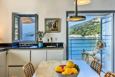 Cottage a Erbalunga con Vista Mare