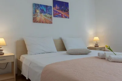 Vacation Home Pasalic - Eight Bedroom Holiday...