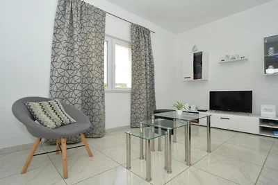 Holiday Home Mery - Two Bedroom House