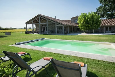 Charmantes Herrenhaus mit Schwimmbad
