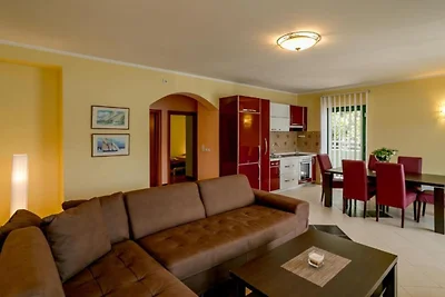 Amor Residence - Two Bedroom Apartment with T...