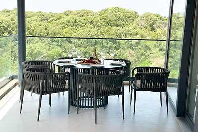 Three-Bedroom Penthouse (The Riviera Three)