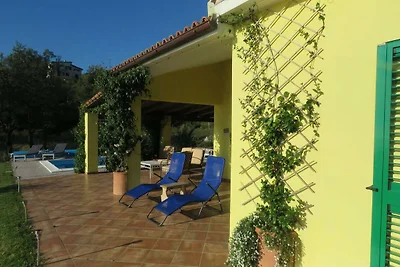 Bungalow di lusso a Maratea con piscina
