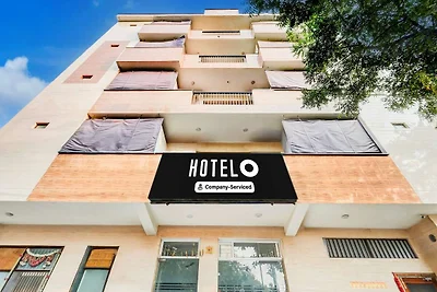 Hotel O Sector 25 nabij Iskcon-tempel