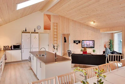 18 Personen Ferienhaus in Tisvildeleje