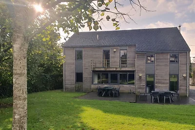 Modernes Ferienhaus mit ruhigem Garten in...