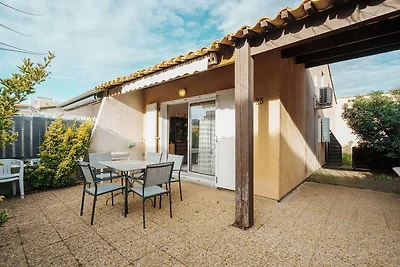 Lichtrijke plek vlakbij de havenpromenade