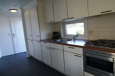 Ferienhaus in Arnhem mit Terrasse