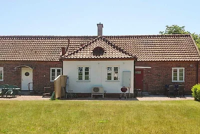 4 Personen Ferienhaus in YNGSJÖ, SVERIGE-By...