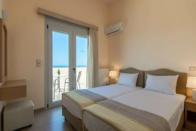 Villa in Adelianos Kampos nahe Sandstrand