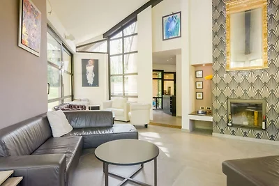 Pittoresca villa con piscina