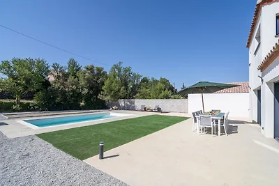 Villa contemporanea con piscina privata