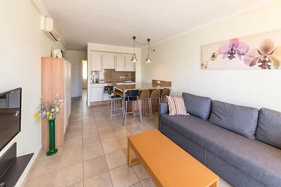 Beautiful apartment with communal pool