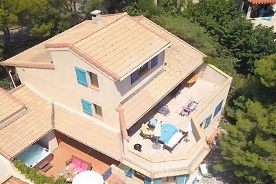 à la Villa Bleu