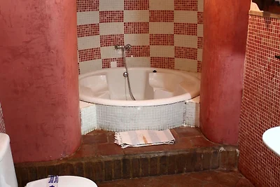 Casa rurale in grotta con piscina