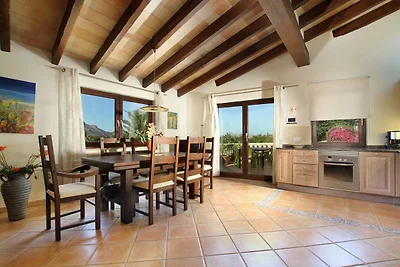 Mallorcanische Bergaussichtsvilla für 8...