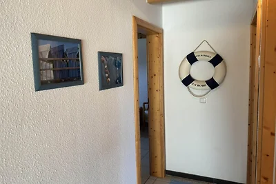Ferienhaus mit Kaminofen in Burhave