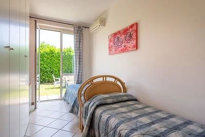 Appartamento panoramico a Salò con piscina