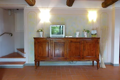 Ferienhaus in Montecarelli mit Swimmingpool