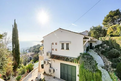 Villa mit Pool und Meerblick an der Côte...