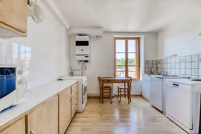 Ferienhaus in Pontgibaud mit Garten