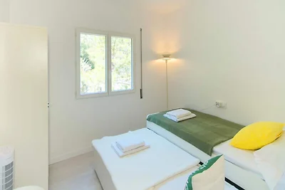 Haus in Roses mit Meer- und Bergblick