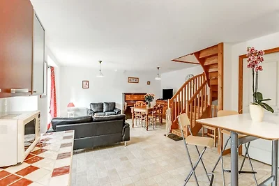 Ferienhaus mit Garten in Brainville